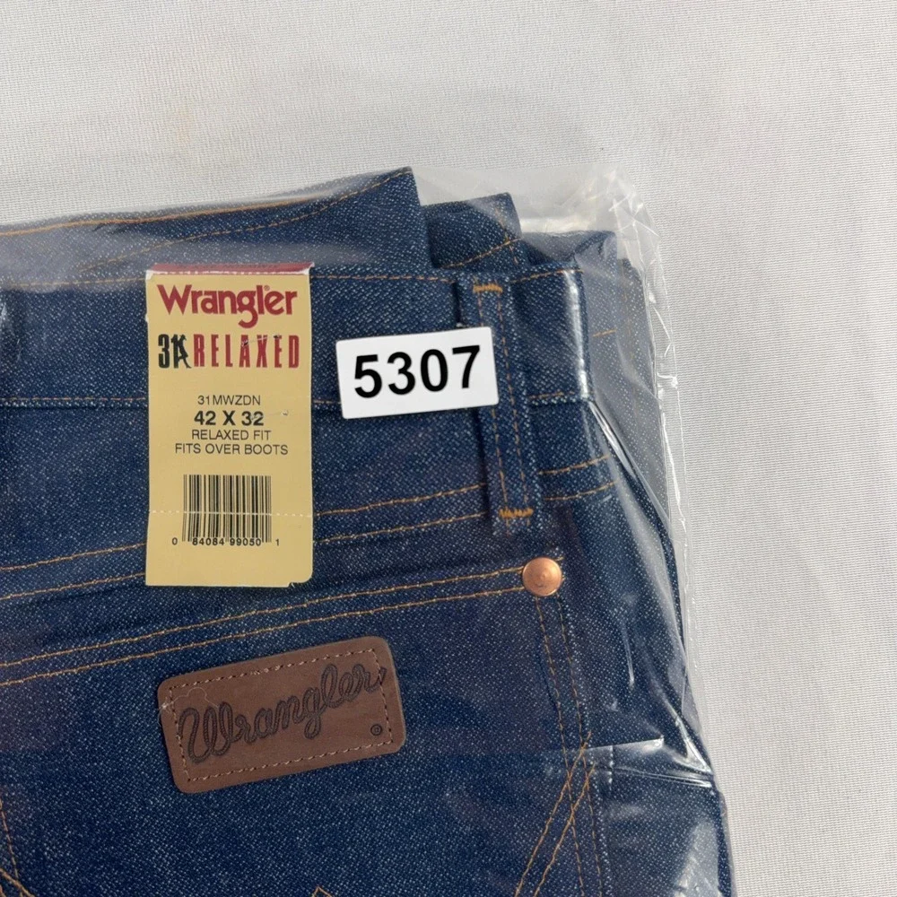 Wrangler Relaxed Fit Jeans 31MWZDN Dark Wash‎ Denim Mens 42x32 NWT